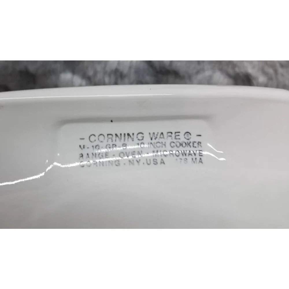 VTG Corning Ware 10” Cooker w/Built in Rack M-10-GR NOS White Skillet Pan Dish